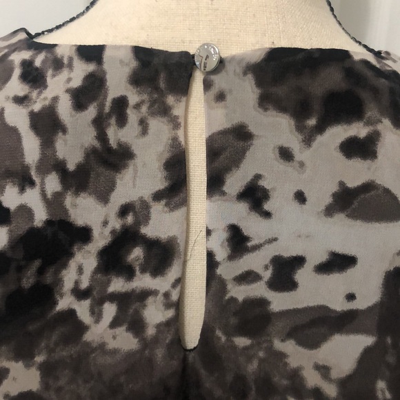 NWT Vince Camuto Women’s Scoop Neck Tank, Large, Brown/Black/Cream Animal Print - Picture 5 of 12